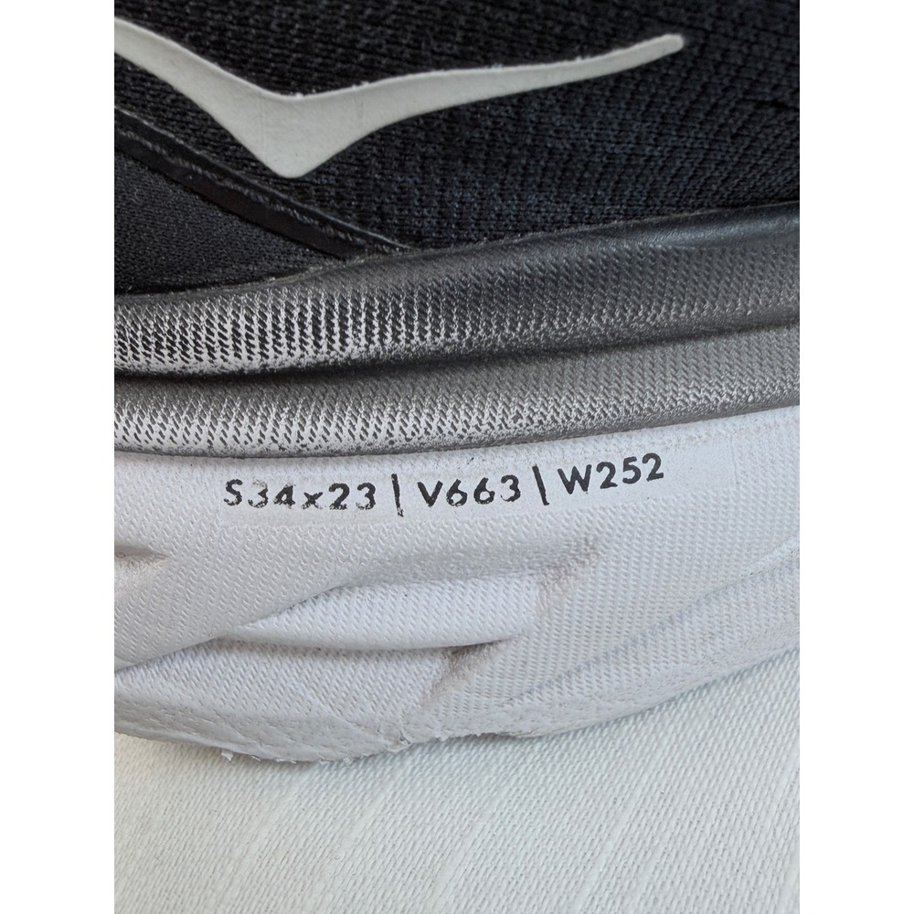 Hoka Bondi 8 Running Shoes Womens 9B Black White Good Max Cushion 1127952 BWHT - Picture 9 of 12